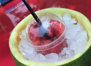 egypt/cairo/zamalek/bar/rokha-melon