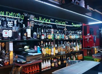 spain/san-sebastian/parte-vieja-old-town/bar/the-hole-pub