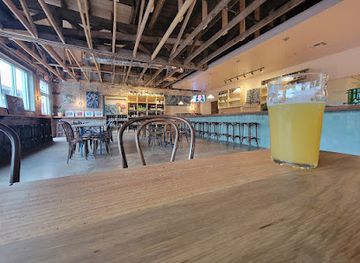 texas/longview/bar/greenside-beverage-company