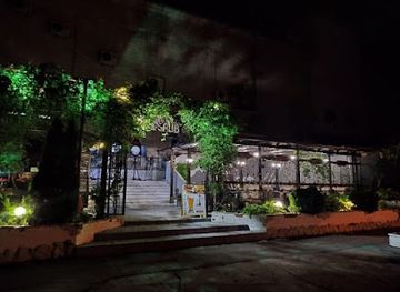 moldova/cricova-winery/bar/retro-cinema-pub