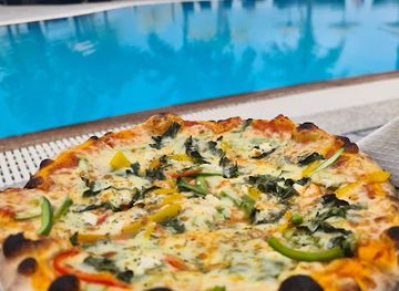 maldives/lhaviyani-atoll/bar/pool-bar