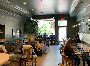 tennessee/lookout-mountain/bar/canopy-coffee-and-wine-bar