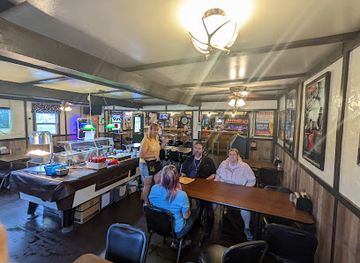 michigan/pere-marquette-state-forest/bar/the-hof-bar-grill