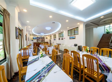 myanmar-burma/hpa-an/bar/united-bar-restaurant