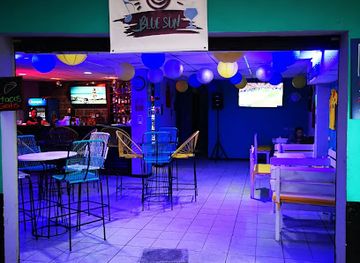 guatemala/panajachel/bar/blue-sun