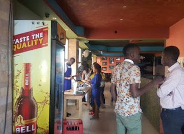 uganda/west-nile/bar/racers-bar-restaurant-and-lounge