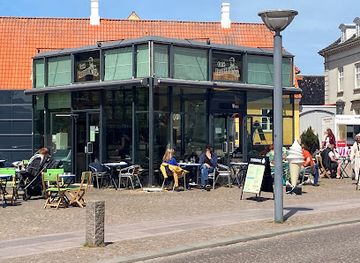 denmark/mon/restaurant/cafe-frederik-vii