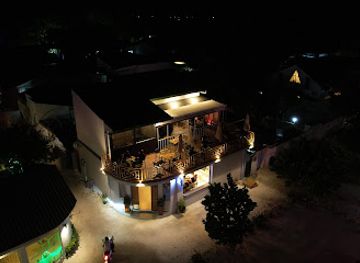 maldives/vaavu-atoll/bar/aqua-cafe-and-restaurant