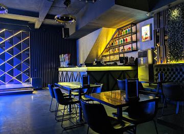 indonesia/west-kalimantan/bar/hooked-soju-bar-bistro