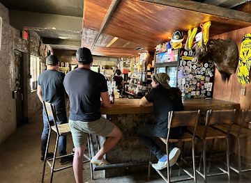 texas/mckinney-falls-state-park/bar/yellow-jacket-social-club