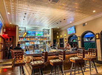 oklahoma/chickasaw-country/bar/the-dew-drop-inn