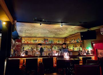 vietnam/northeast/bar/beeznees-1920s