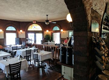 connecticut/housatonic-valley/bar/the-norfolk-pub