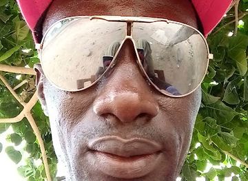 sierra-leone/turtle-islands/bar/whatsapp-bar-and-night-club