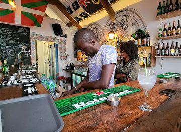 senegal/dakar/bar/kraken-pub