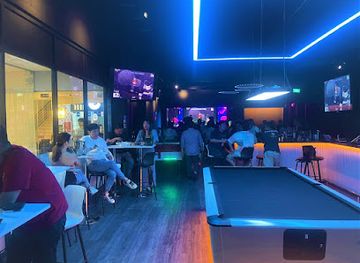 singapore/clementi/bar/le-white-bar