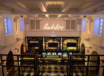 illinois/illinois-river-valley/bar/the-berkshire-room