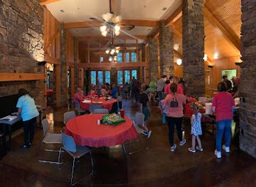 arkansas/devil-s-den-state-park/bar/black-bear-dining-hall