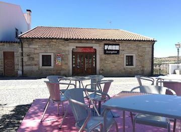 portugal/douro/bar/face-bar-lounge