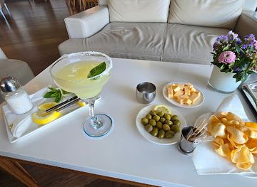 tunisia/tabarka/bar/chasse-piano-bar