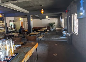 texas/austin/east-austin/bar/yellow-jacket-social-club