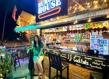 vietnam/mui-ne/bar/chill-out-bar-burger-house-mui-ne