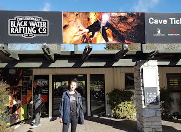 new-zealand/waitomo-caves/bar/the-long-black-cafe