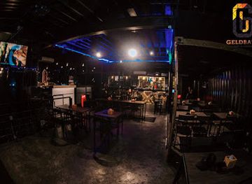 indonesia/surabaya/bar/geldbang-bar-lounge