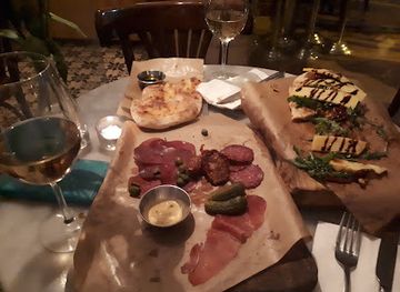 israel/jerusalem/west-jerusalem/bar/wine-bar