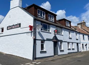 united-kingdom/fife/bar/man-i-the-rock