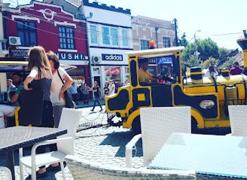 kosovo/prizren/bar/hemingway-bar