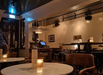 canada/montreal/mile-end/bar/bar-a-flot