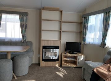 united-kingdom/brecon-beacons-national-park/bar/lakeside-bar