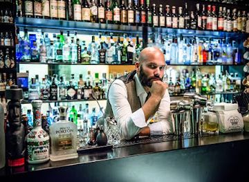 italy/veneto/bar/cloakroom-cocktail-lab