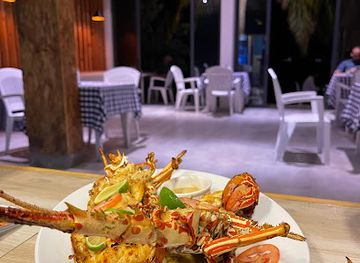 maldives/dhangethi-island/bar/the-blue-moon-cafe