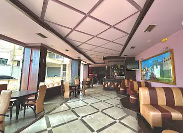 Moonlight Lounge Bar