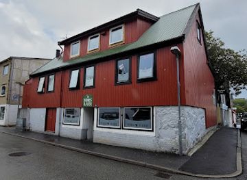 faroe-islands/miovagur/bar/torsholl