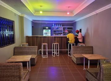 malawi/viphya-mountains/bar/blue-wave