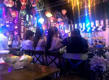 vietnam/hue/bar/century-beer-garden