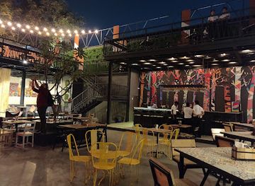 india/hyderabad/golconda-fort/bar/carpe-diem