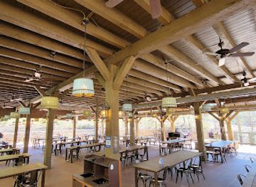 tennessee/dollywood/bar/till-harvest-food-hall