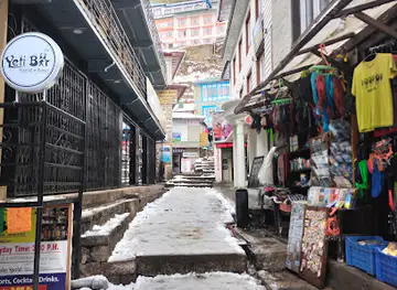 Liquid Bar Namche