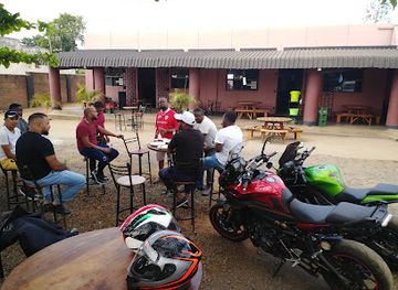 malawi/shire-highlands/bar/breakers-bar-grill