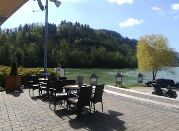 slovenia/drava/bar/bar-mitnica-muta
