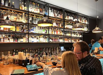 hungary/budapest/bar/seven-cocktail-bar