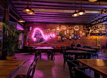 turkiye/izmir/buca/bar/hungry-dog-pub