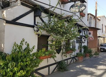 cyprus/pano-lefkara-village/bar/the-tudor-inn-bar-restaurant