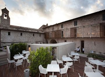 italy/assisi/bar/nun-bar