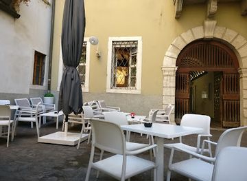 italy/trentino-south-tyrol/bar/why-not-cafe