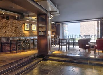 belgium/namur/bar/court-jester-the